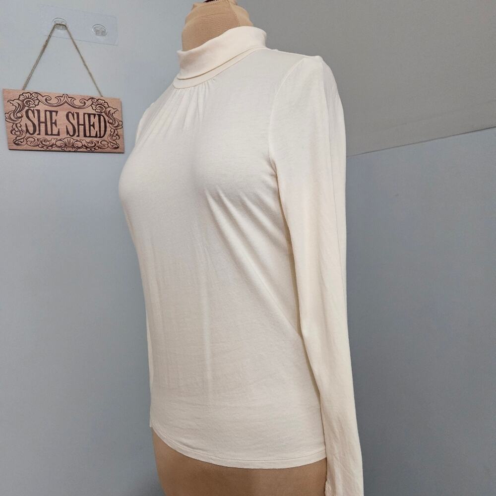 Talbots Cream Turtleneck Long Sleeve Top Medium Women’s Rib Knit Soft Stretch - Picture 5 of 13